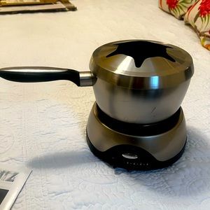 2 quart stainless steel fondue maker like new